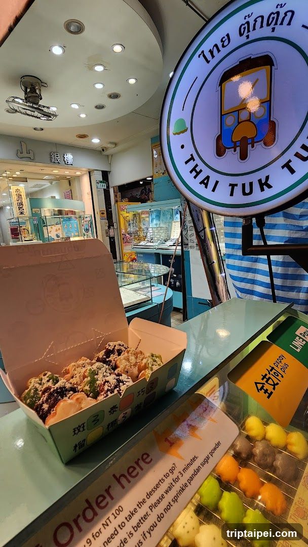Thai Tuk Tuk Dessert Shop Interior