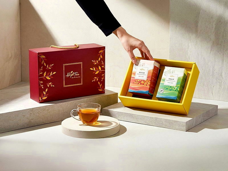 High Tea Alpine Estate Tea Gift Box for Mid-Autumn, Cloud Ridge Alpine Green Tea and Spring-Picked Darjeeling, list NT$1,000 and opening price NT$810. Photo: High Tea