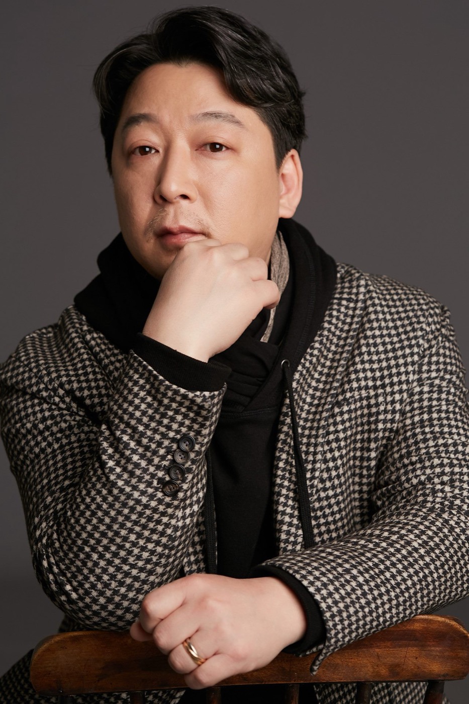 YOUJAM STUDIO curator Ryu Jae-heon, designer of the Trendy Taipei x Trendy Seoul exhibition
